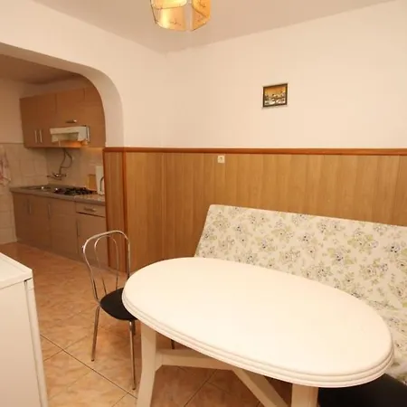 Apartmán With A Parking Space Premantura, - 2247 *