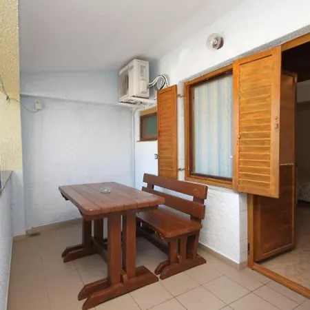 Apartament With A Parking Space Premantura, - 2247